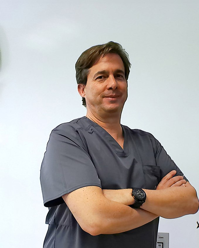 Dr. Armando Chocrón Arama